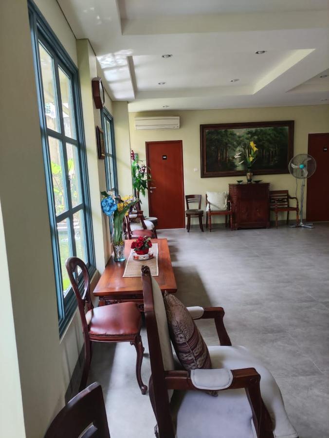 Rumah Pondok Pinang Джакарта Экстерьер фото