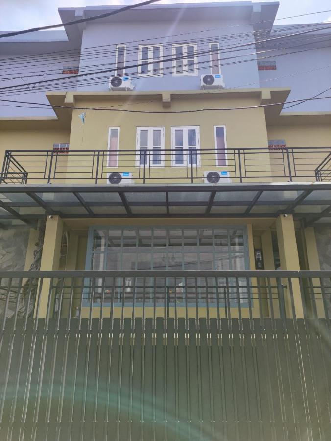 Rumah Pondok Pinang Джакарта Экстерьер фото